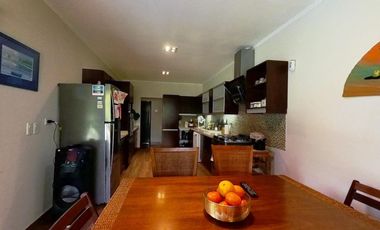CASA CON JARDÍN Y PILETA VICENTE LOPEZ