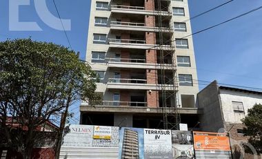 Venta en pozo - Edificio TERRASUR - Departamento 3 ambientes - Lanús Este