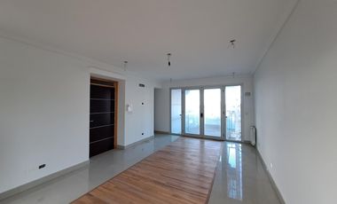 Departamento piso de tres ambientes a la venta en Quilmes