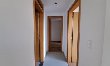 Departamento piso de tres ambientes a la venta en Quilmes