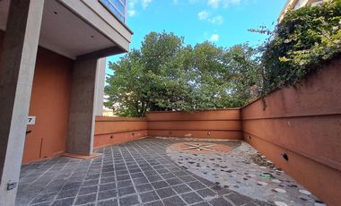 Departamento piso de tres ambientes a la venta en Quilmes