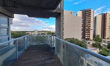 Departamento piso de tres ambientes a la venta en Quilmes