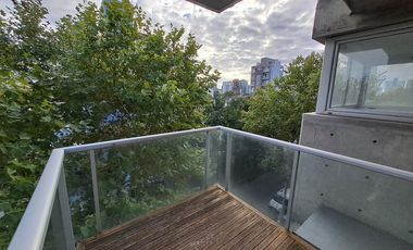 Departamento piso de tres ambientes a la venta en Quilmes