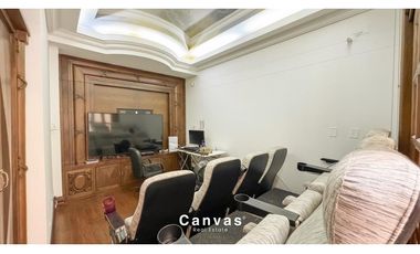 Venta de Casa Estilo Neoclásica El Poblado