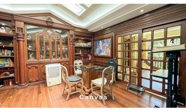 Venta de Casa Estilo Neoclásica El Poblado