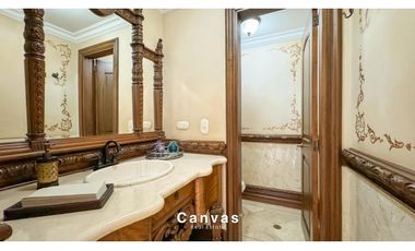 Venta de Casa Estilo Neoclásica El Poblado