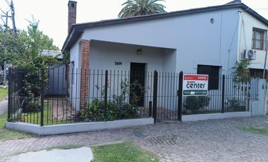 Casa en PH totalmente independiente en  esquina todo en una