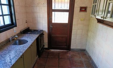 Casa en PH totalmente independiente en  esquina todo en una