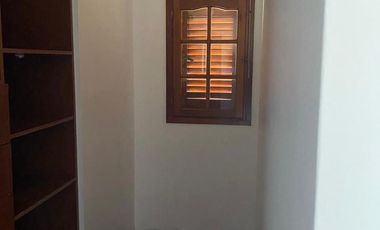 Casa en  ALQUILER en calle 12 esquina 77