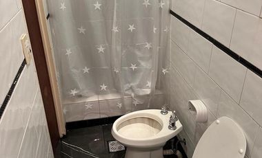 Casa en  ALQUILER en calle 12 esquina 77