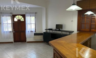 Casa en  ALQUILER en calle 12 esquina 77