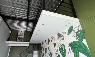 Local en renta en plaza comercial sobre Av Lázaro Cárdenas