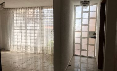 Casa en renta en Cumbres del Valle Tlalnepantla