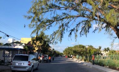 SE VENDE CASA COMO TERRENO EN PUERTO MORELOS