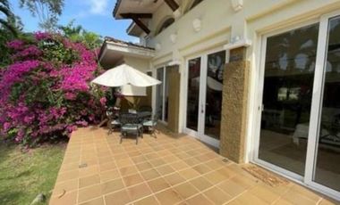 VENTA  O ALQUILER DE CASA EN TUCAN COUNTRY CLUB 711M2 3REC+CBE JP