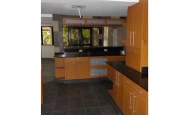 VENTA CASA  527M2 CONSTRUCCION Y 853 M2 DE TERRENO COCO DEL MAR JP