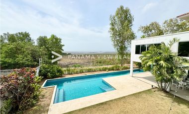 VILLAS DEL MAR casa frente al mar / COSTA DEL ESTE / VENTA