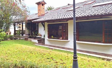 Quinta en venta, 5 habitaciones con piscina en Ontaneda Urbanización Segura, Conocoto - Los Chillos