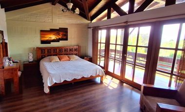 Quinta en venta, 5 habitaciones con piscina en Ontaneda Urbanización Segura, Conocoto - Los Chillos