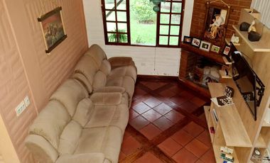 Quinta en venta, 5 habitaciones con piscina en Ontaneda Urbanización Segura, Conocoto - Los Chillos