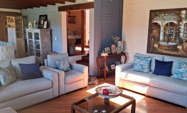 Quinta en venta, 5 habitaciones con piscina en Ontaneda Urbanización Segura, Conocoto - Los Chillos