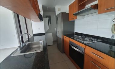 TUMBA MUERTO / PH ALTA VISTA TOWERS / 83M2 / BALCON