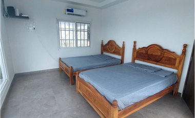 GANGA VENDO CASA CON PISCINA EN CORONADO (3)