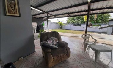 VENDO CASA EN LA CHORRERA LAS LOMAS 4R