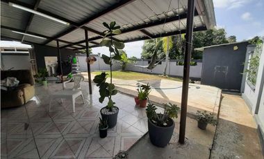VENDO CASA EN LA CHORRERA LAS LOMAS 4R