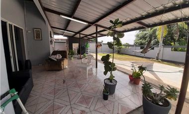 VENDO CASA EN LA CHORRERA LAS LOMAS 4R