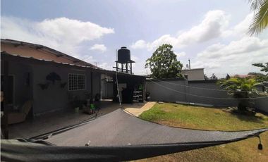 VENDO CASA EN LA CHORRERA LAS LOMAS 4R