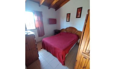 ALQUILER ANUAL 2 CASAS SANT CRUZ DEL LAGO PILETA