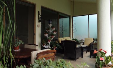 Condominio de 5 casas a media cuadra de la  Avenida San Diego