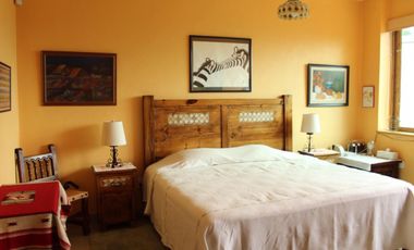 Condominio de 5 casas a media cuadra de la  Avenida San Diego
