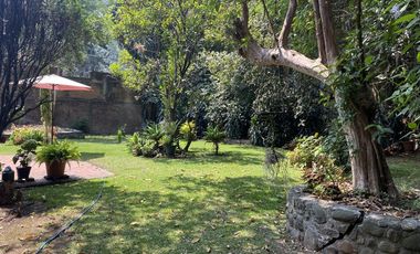 Arbolado con casa para remodelar