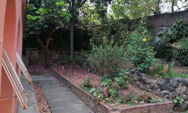 Arbolado con casa para remodelar