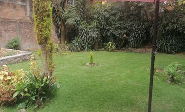 Arbolado con casa para remodelar
