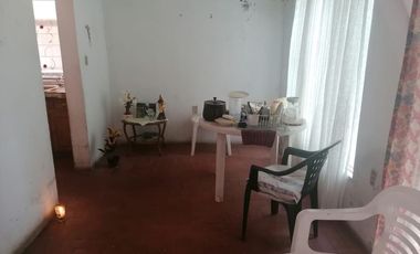 Arbolado con casa para remodelar