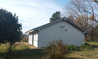 VENTA Casa de 2 ambientes, gran terreno Marcos PaZ
