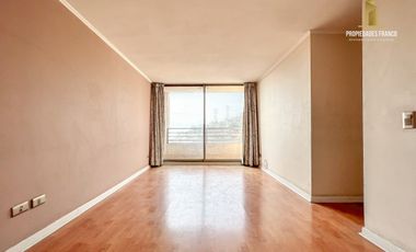 RECOLETA. VENDE DEPTO 3D 2B CON ESTACIONAMIENTO.