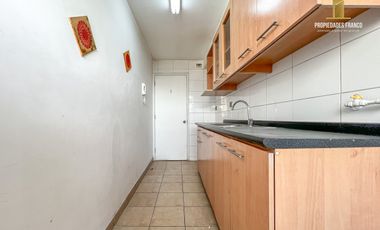 RECOLETA. VENDE DEPTO 3D 2B CON ESTACIONAMIENTO.