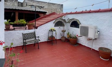 VENTA PH TIPO CASA 3 AMBIENTES AVELLANEDA COCHERA