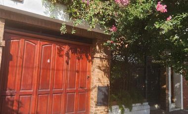 VENTA PH TIPO CASA 3 AMBIENTES AVELLANEDA COCHERA