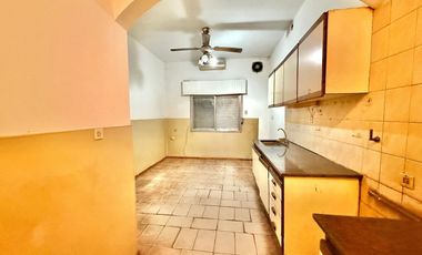CASA VENTA 3AMB PARQUE COCHERA QUINCHO