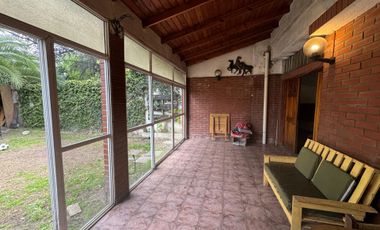 CASA VENTA 3AMB PARQUE COCHERA QUINCHO