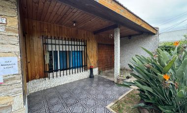CASA VENTA 3AMB PARQUE COCHERA QUINCHO