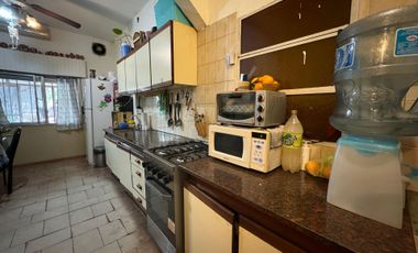 CASA VENTA 3AMB PARQUE COCHERA QUINCHO