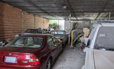 Vende Galpón 300 Mts2 cubiertos