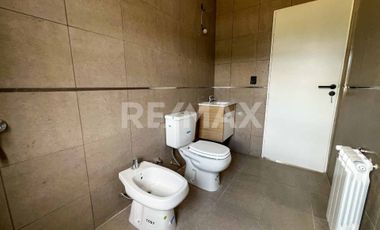 VENTA DUPLEX 1 DORM A ESTRENAR, B° RENKE. PLOTTIER