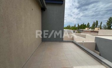 VENTA DUPLEX 1 DORM A ESTRENAR, B° RENKE. PLOTTIER
